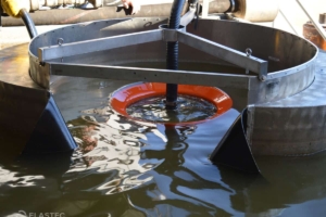 Circus skimmer with E150 pump