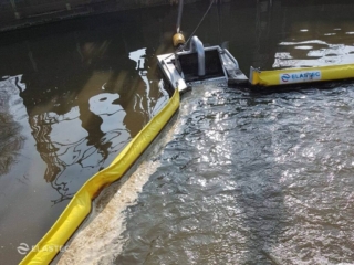 Elastec Pelican oil skimmer