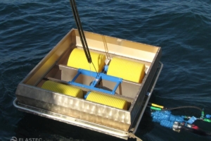 Four drum type oil skimmer in water