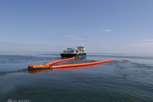 Grooved disc skimmer