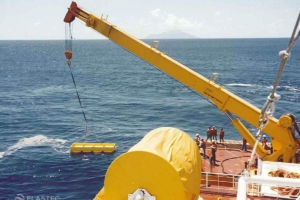 Magnum 400 offshore oil spill response skimmer