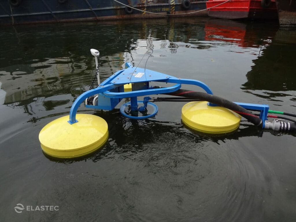 OceanSkater weir oil skimmer