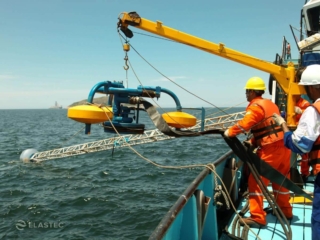 SeaSkater being lowered