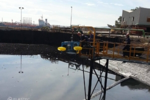 SeaSkater suction skimmer