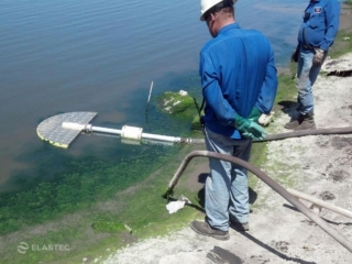 Suction skimmer