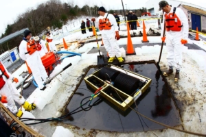 TDS136 skimming oil in ice