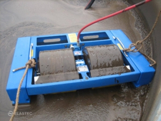 MiniMax oil skimmer closeup