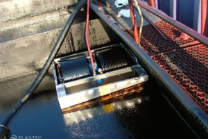 MiniMax oil skimmer for industrial applications