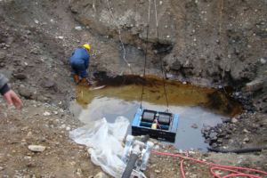 MiniMax skimming oil from water