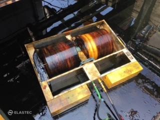 TDS118 with smooth drums skimming oil from water