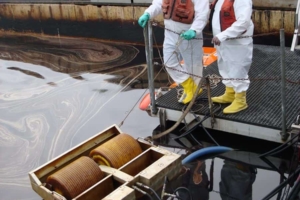 TDS118 at test skimming oil