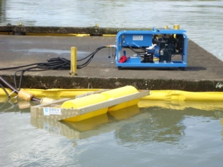 TDS136G oil skimmer with ES400 pump and D22 power pack