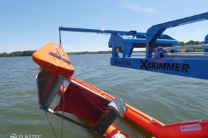 X150 skimmer launching system with BoomVane