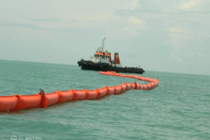 Airmax and tug boat