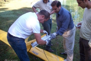 Deploying Economax containment boom