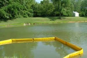 Minimax fence boom deployed