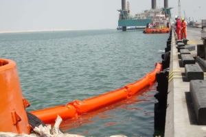 Inflatable boom