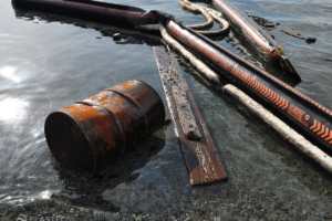 Rubbermax oil in water debris