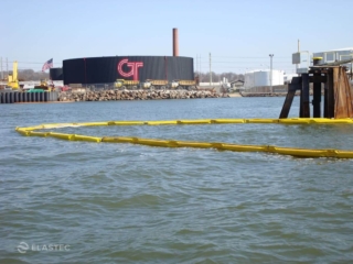 Simplex boom deployed in water
