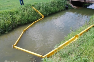SuperStream containment boom in stream