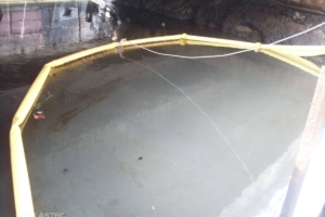 SuperSwamp oil containment boom