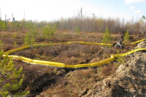 Tundraguard oil spill containment boom