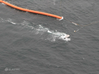 2m-boomvane-oil-spill-boom BoomVane de 2 M avec barrage anti-déversement d'hydrocarbures