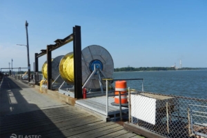 Boom reel with Elastec barriers