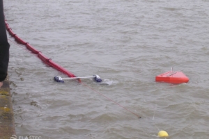 0.5M BoomVane boom deployment