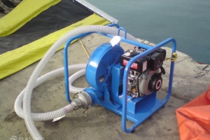 Blower for inflatable oil boom