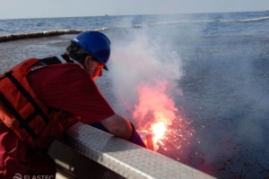 Igniting in-situ burning