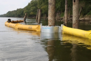 Pile Slider tidal compensator with boom