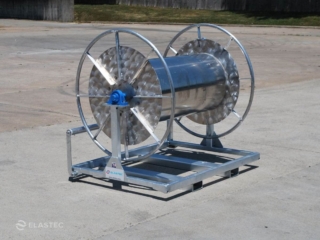 Small manual boom reel