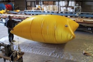 Large pillow tank