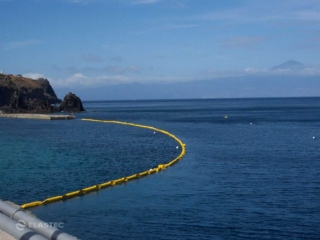 Type 2 DOT turbidity curtain Fastwater Screen