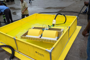 Quick Tank with oil skimmer