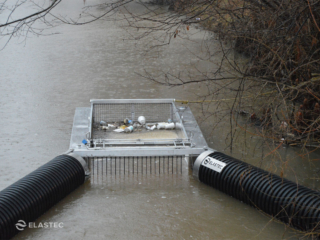 Small Brute Bin for trash collection