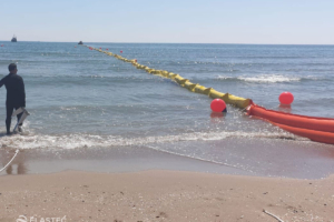 Type 3 turbidity barrier in water