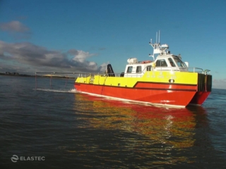 Elaspray dispersant spray system on boat