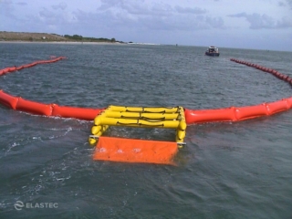 Oil spill dispersant spray system