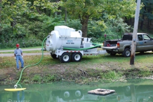 PACS 1000 vacuum trailer with Shovelhead suction skimmer