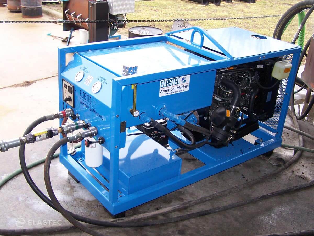 Diesel hydraulic power pack for oil spill equipment