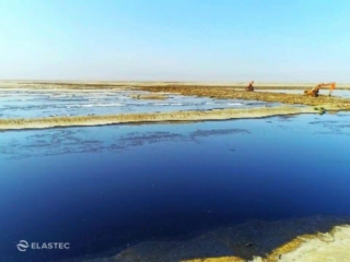 Oil pits for skimmers