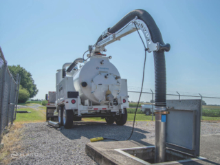 PACS 2000 municipal maintenance vacuum trailer