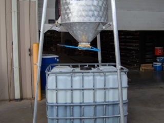 带 IBC 容器的迷你真空料斗