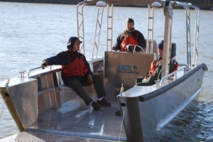 Aluminiowa łódź desantowa o długości 20 stóp