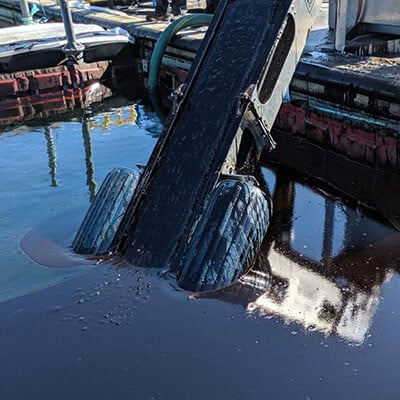 Belt oil skimmer