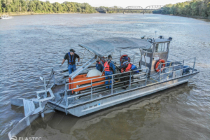 Scheibenölabschäumerboot