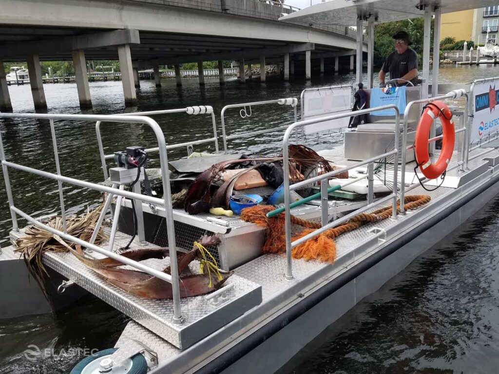 Omni Catamaran floating plastic pollution skimmer boat