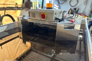 Remotely operated skimmer